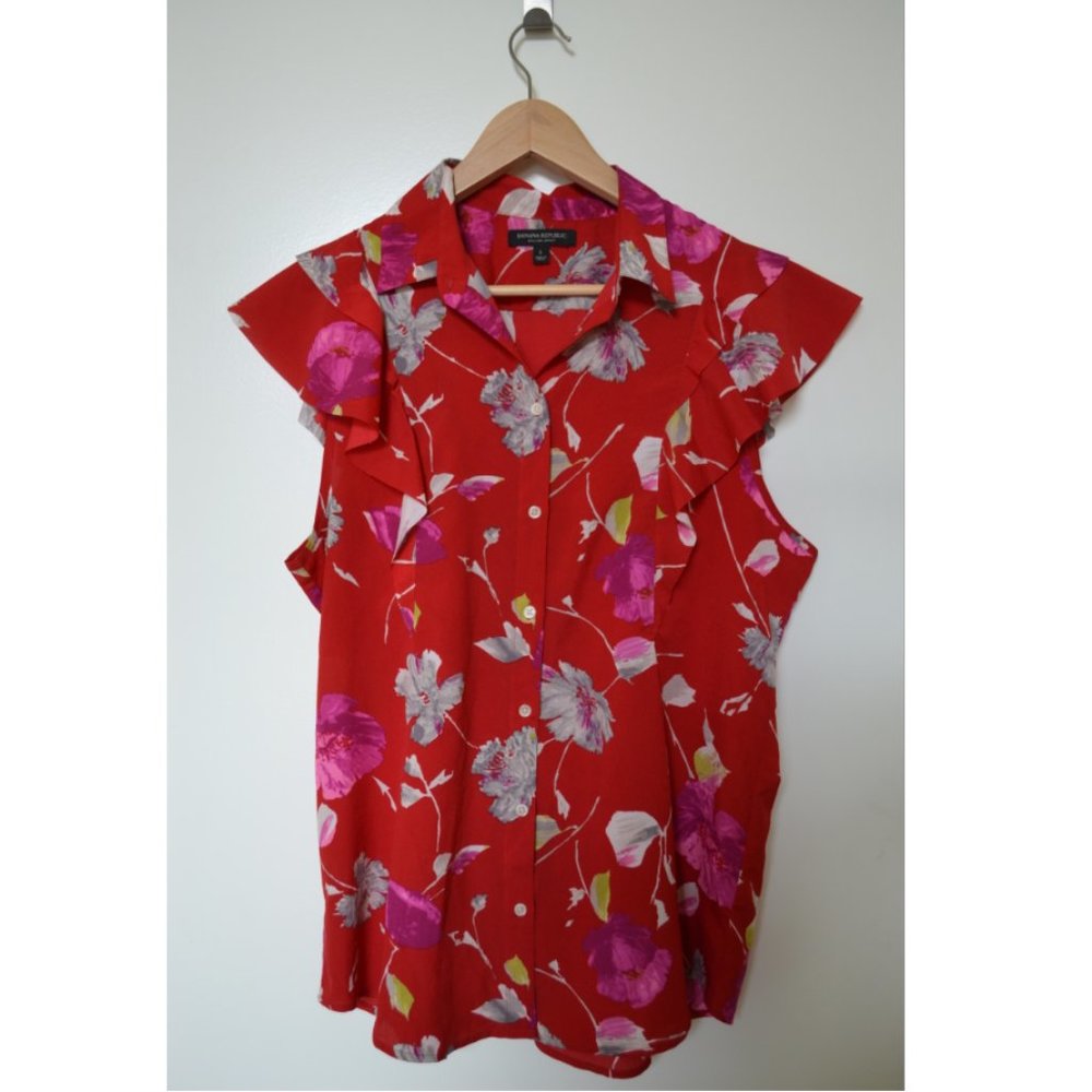 Banana Republic - Red Floral Top - L